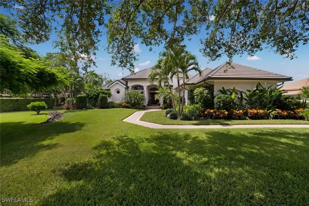Naples FL, 12901 Pond Apple Drive E