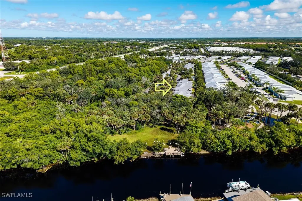 900 Henderson Creek Drive Naples FL 34114