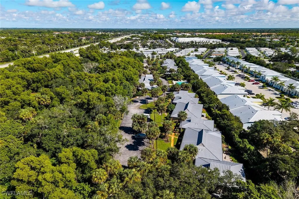 900 Henderson Creek Drive Naples FL 34114