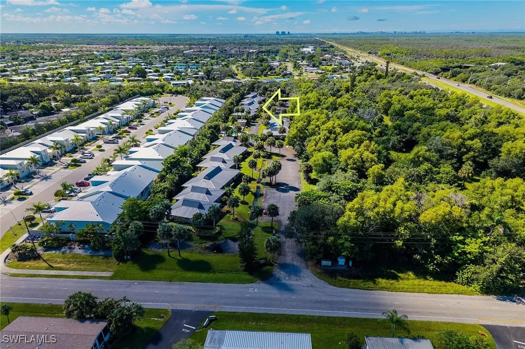 900 Henderson Creek Drive Naples FL 34114