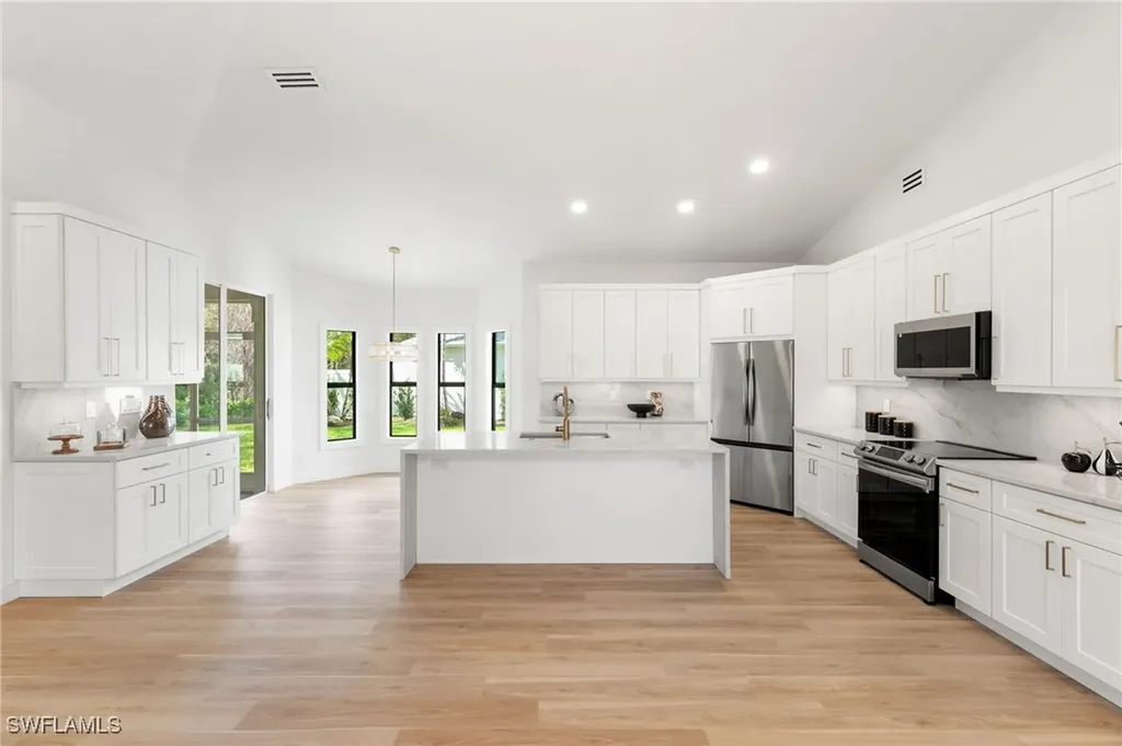 1159 Silverstrand Drive Naples FL 34110