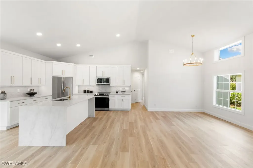 1159 Silverstrand Drive Naples FL 34110