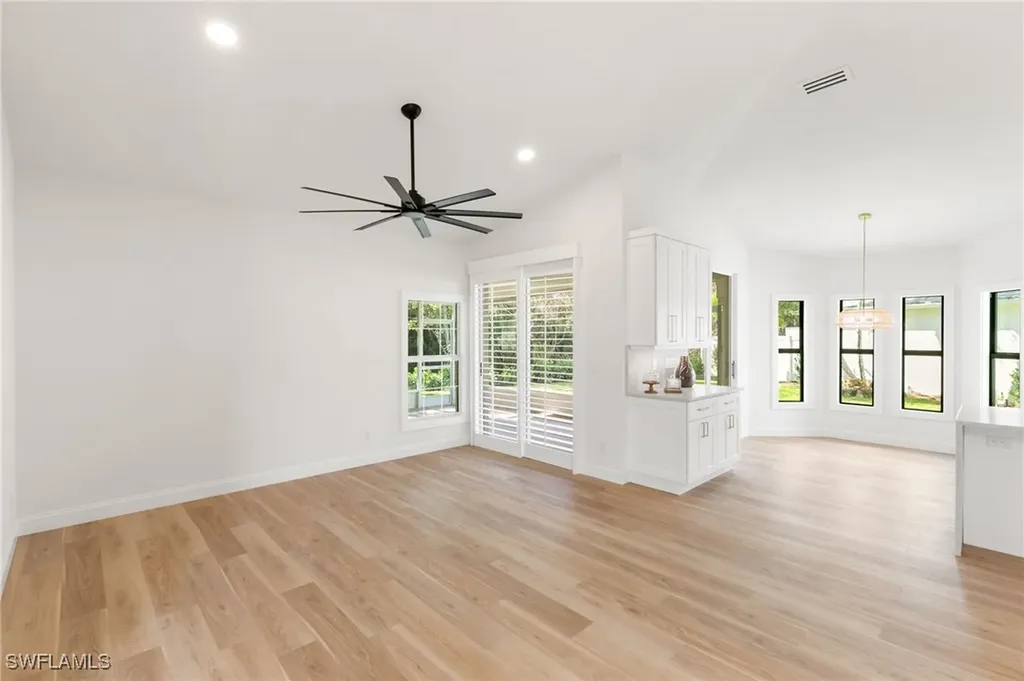 1159 Silverstrand Drive Naples FL 34110