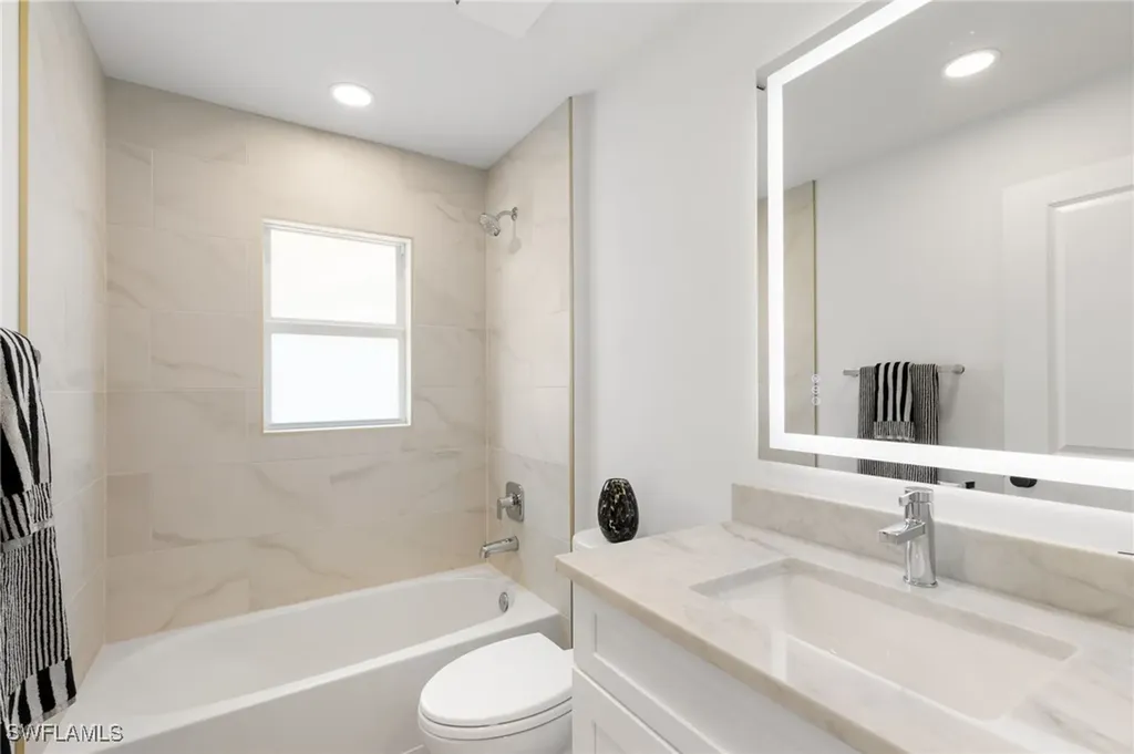 1159 Silverstrand Drive Naples FL 34110