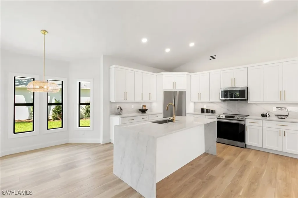 1159 Silverstrand Drive Naples FL 34110
