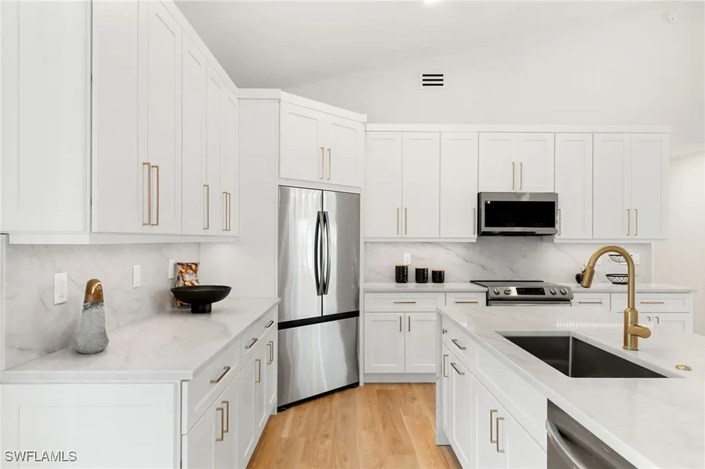 1159 Silverstrand Drive Naples FL 34110