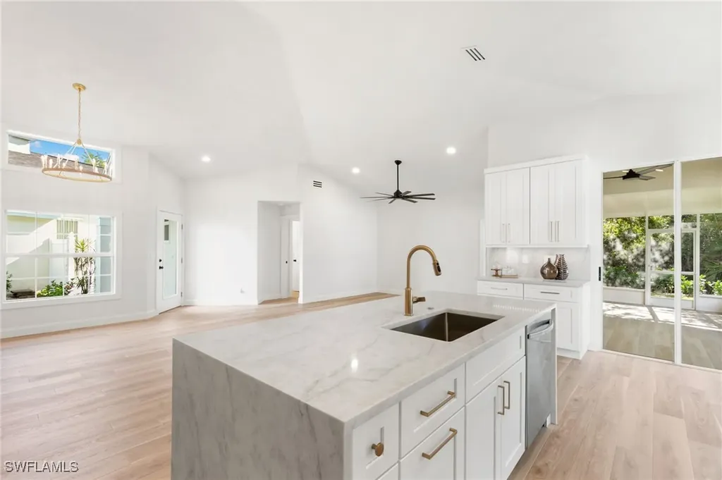 1159 Silverstrand Drive Naples FL 34110