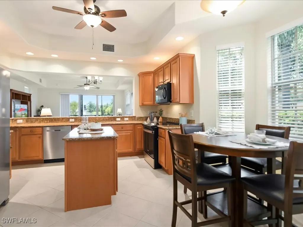 7832 Hawthorne Drive Naples FL 34113