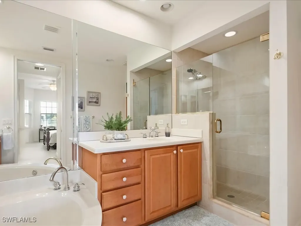 7832 Hawthorne Drive Naples FL 34113