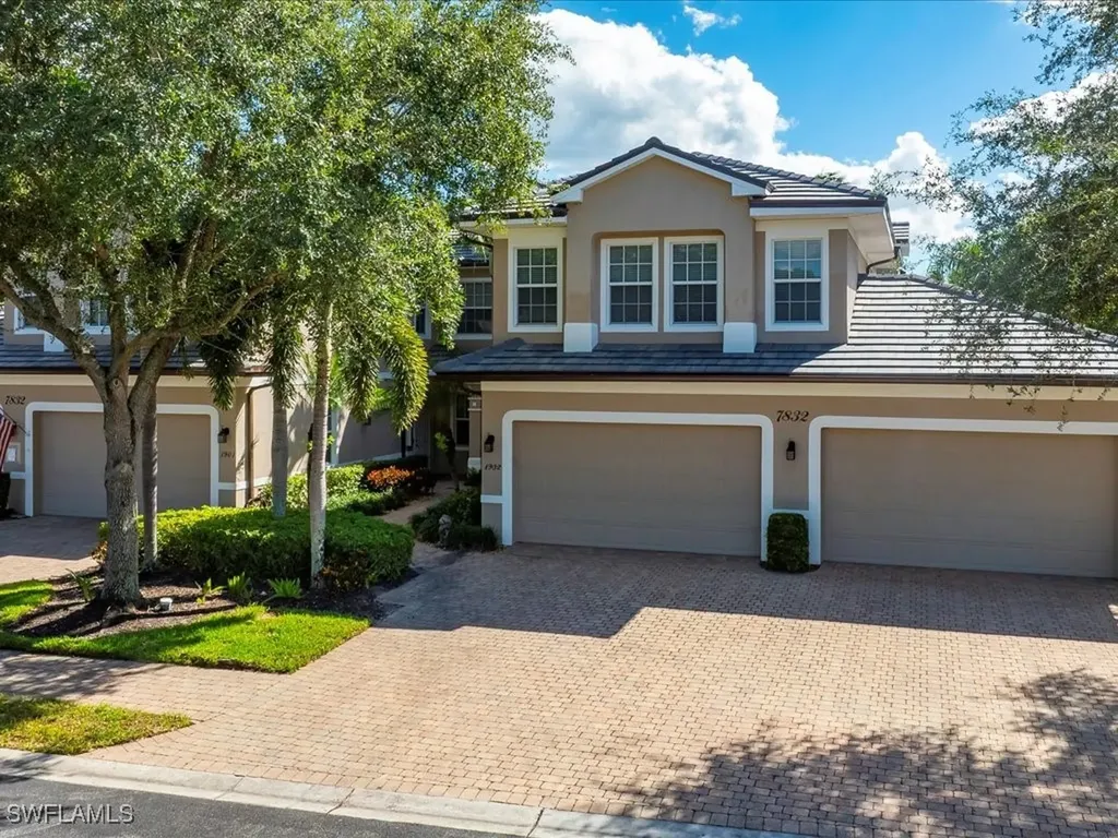 7832 Hawthorne Drive Naples FL 34113