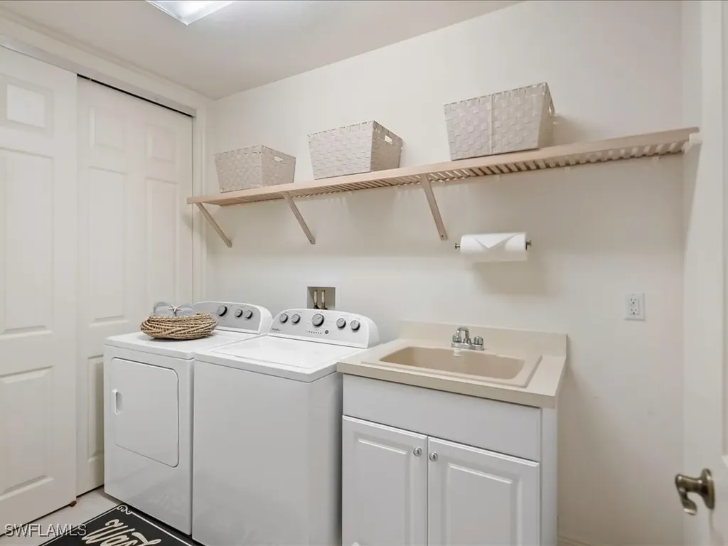 7832 Hawthorne Drive Naples FL 34113