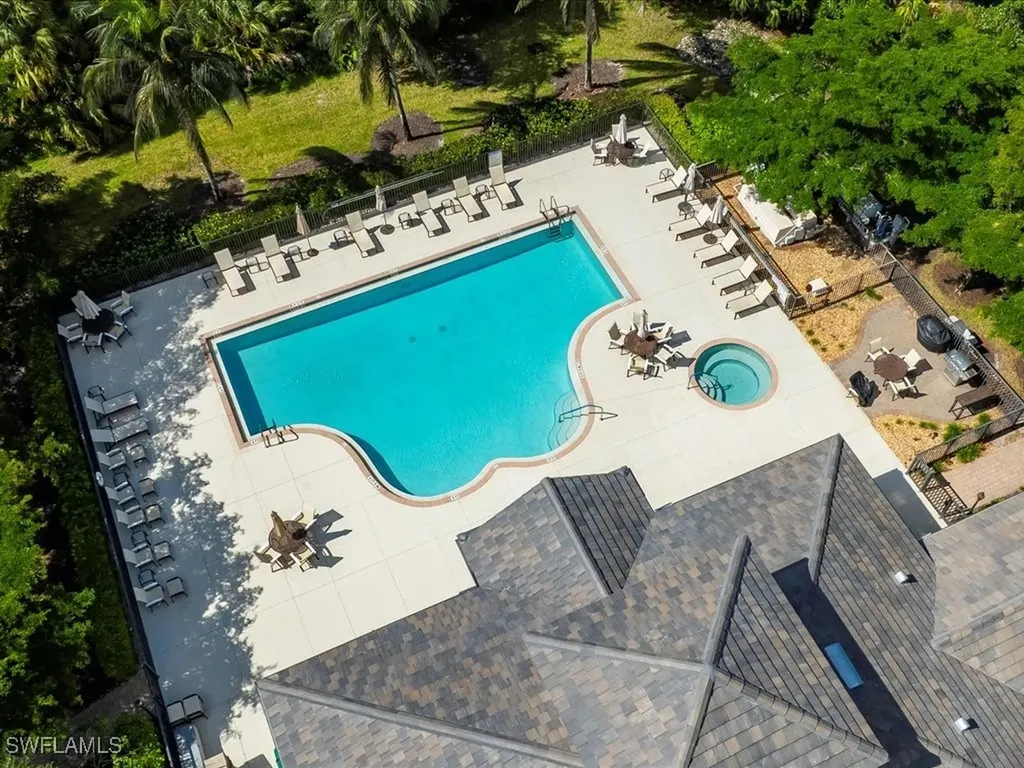 7832 Hawthorne Drive Naples FL 34113