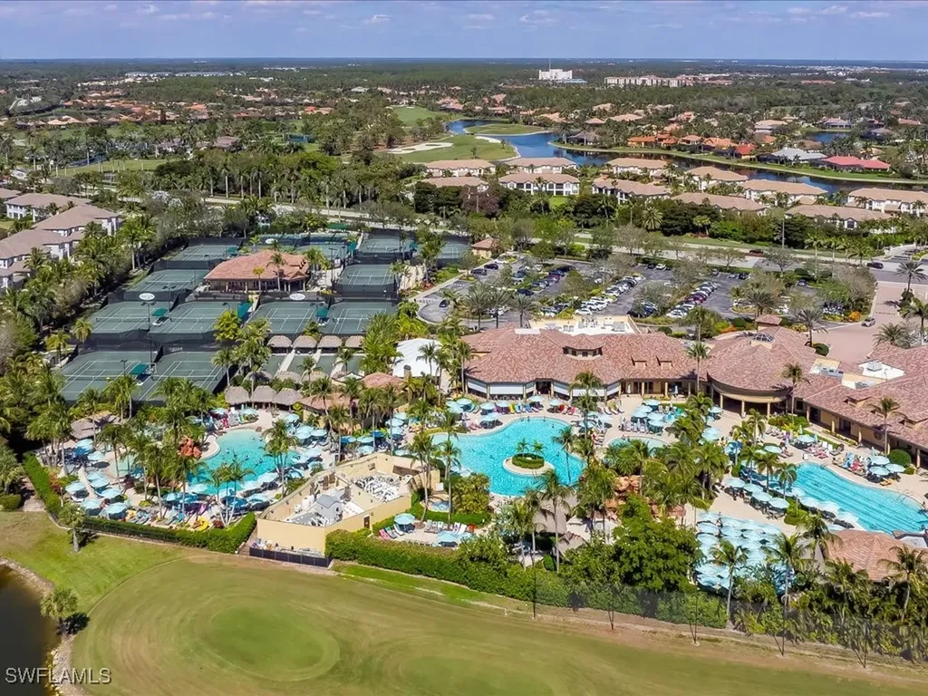 7832 Hawthorne Drive Naples FL 34113