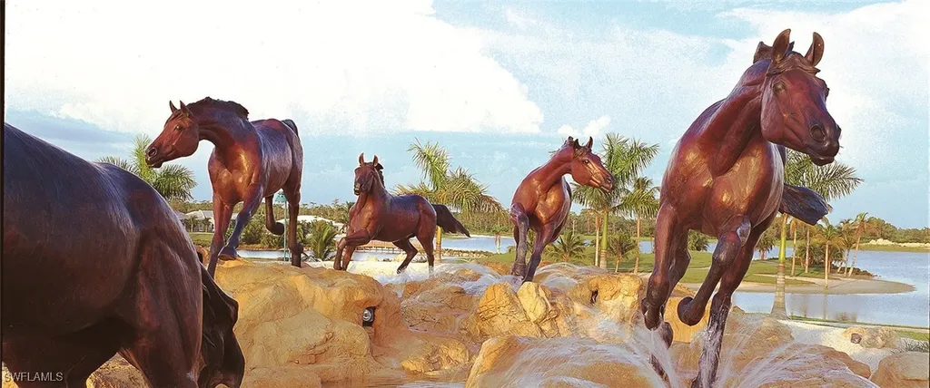 7832 Hawthorne Drive Naples FL 34113