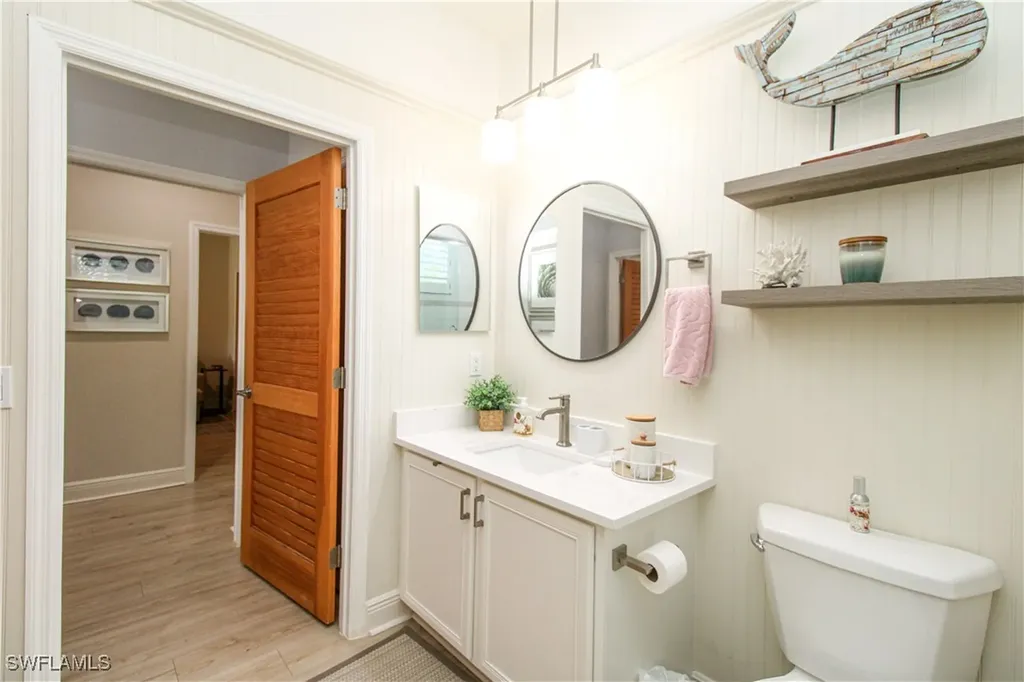 4853 Hampshire Court Naples FL 34112
