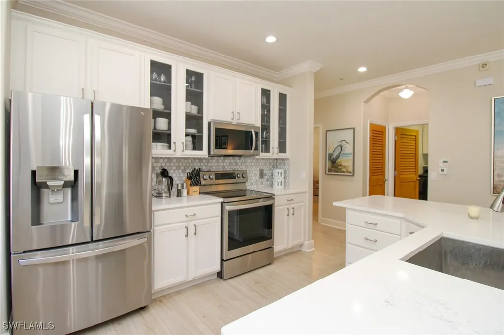 4853 Hampshire Court Naples FL 34112