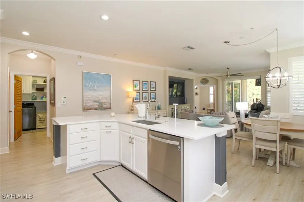 4853 Hampshire Court Naples FL 34112