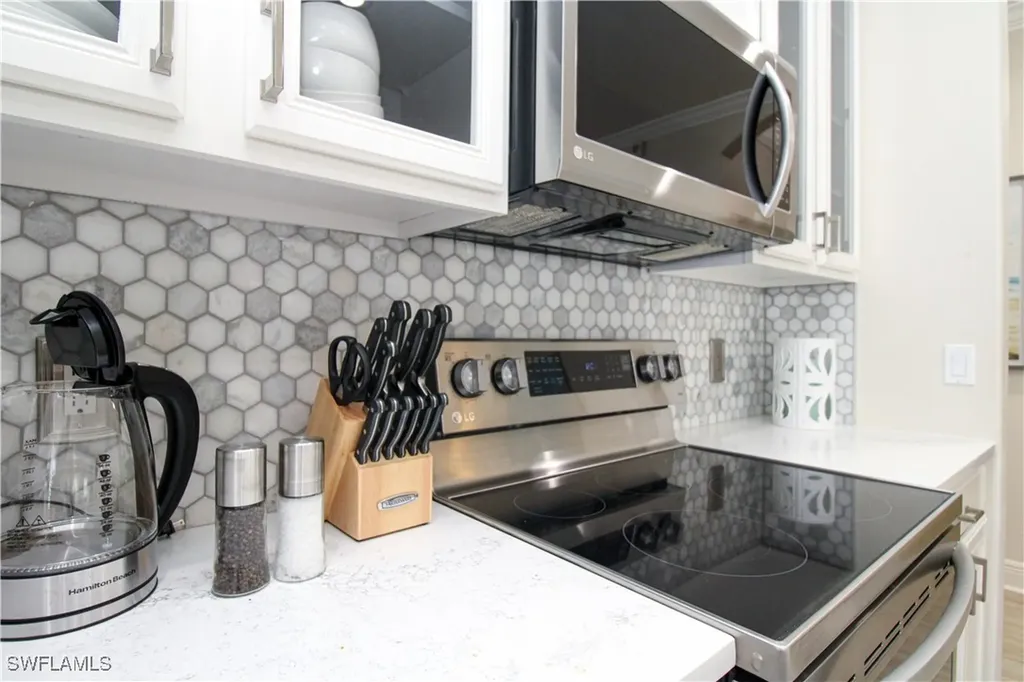 4853 Hampshire Court Naples FL 34112