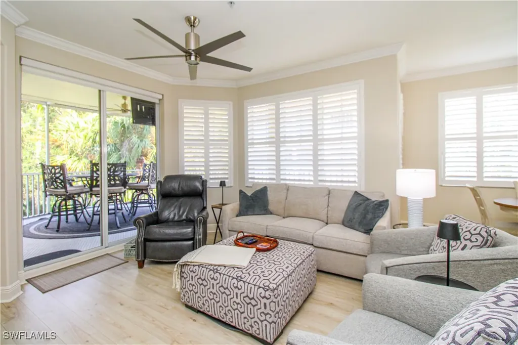 4853 Hampshire Court Naples FL 34112