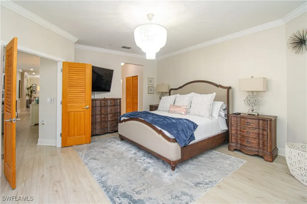 4853 Hampshire Court Naples FL 34112