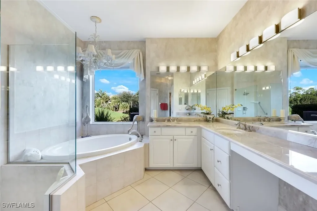 4805 Shinnecock Hills Court Naples FL 34112