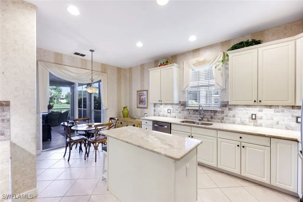 4805 Shinnecock Hills Court Naples FL 34112