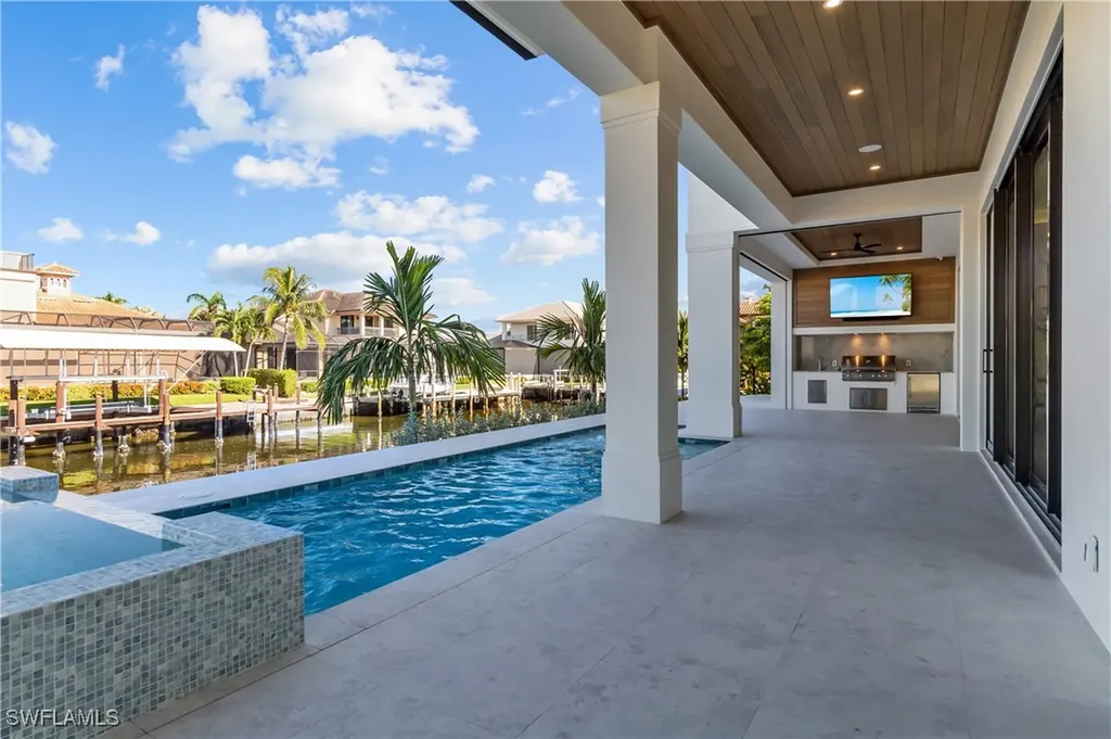 921 Giralda Court Marco Island FL 34145