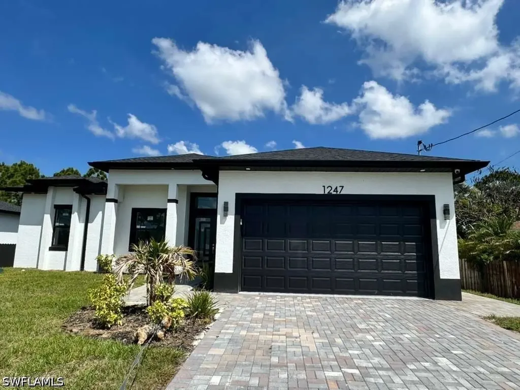 1247 Earnest Street E Lehigh Acres FL 33974