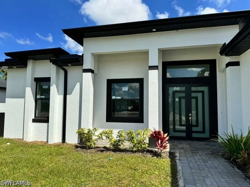 1247 Earnest Street E Lehigh Acres FL 33974