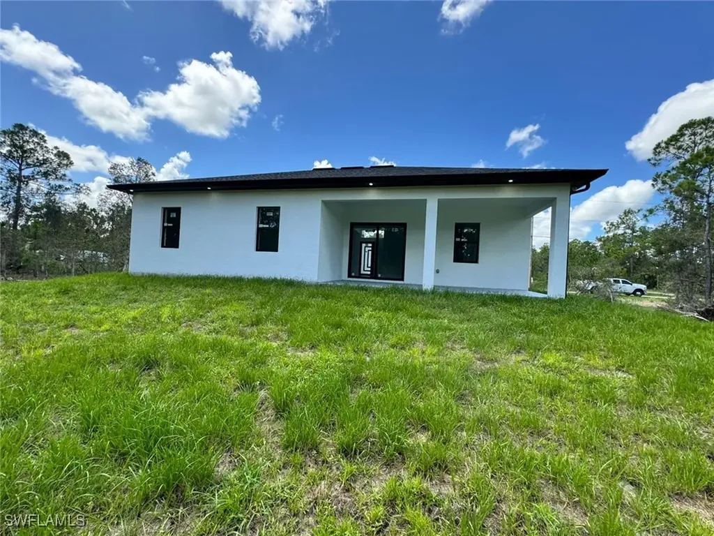 1247 Earnest Street E Lehigh Acres FL 33974