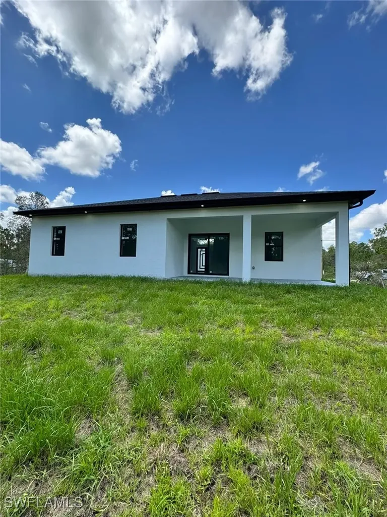 1247 Earnest Street E Lehigh Acres FL 33974