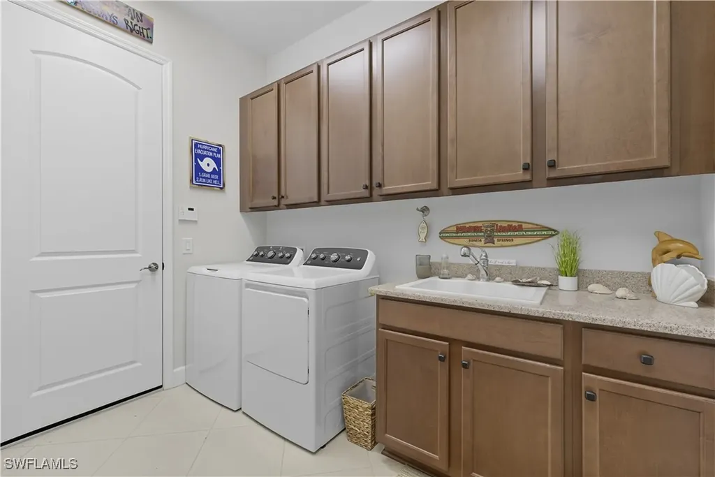 9475 Isla Bella Circle Bonita Springs FL 34135