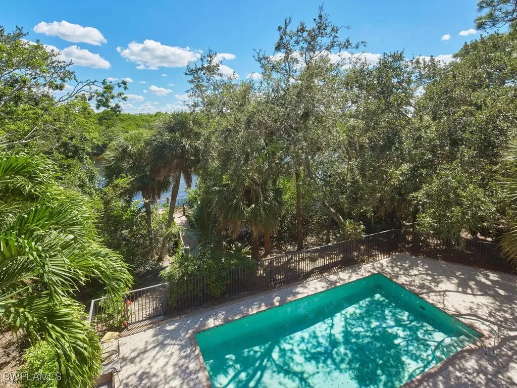 27351 Oak Knoll Drive Bonita Springs FL 34134