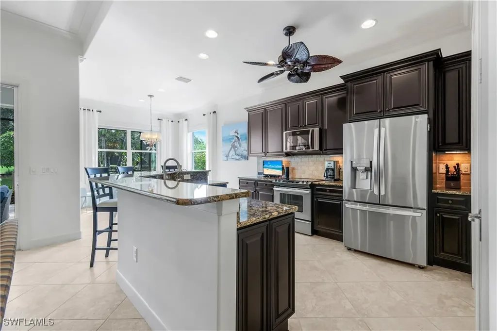 9090 Limestone Lane Naples FL 34120