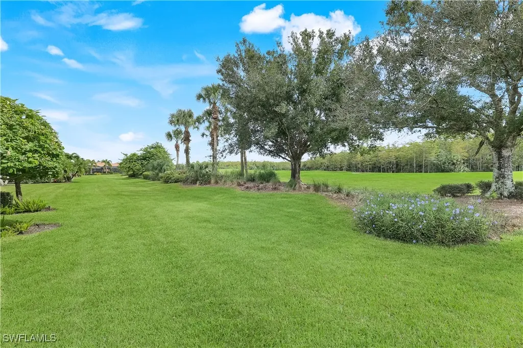 9090 Limestone Lane Naples FL 34120