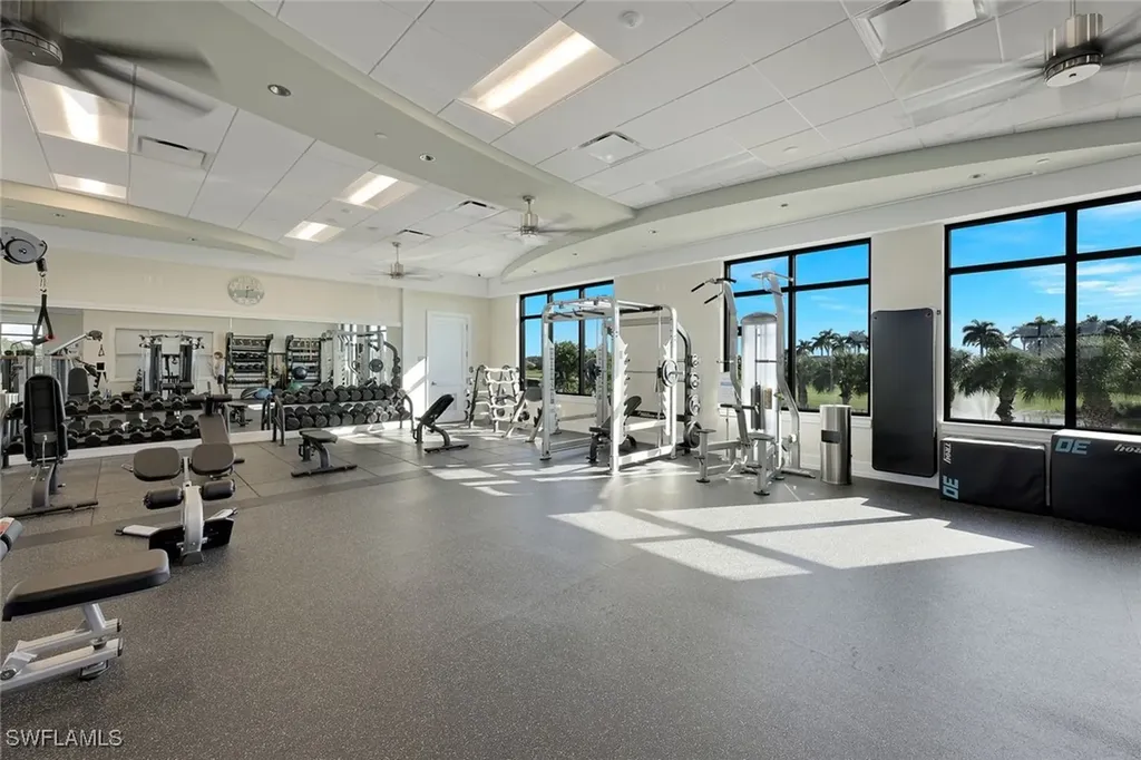 9090 Limestone Lane Naples FL 34120