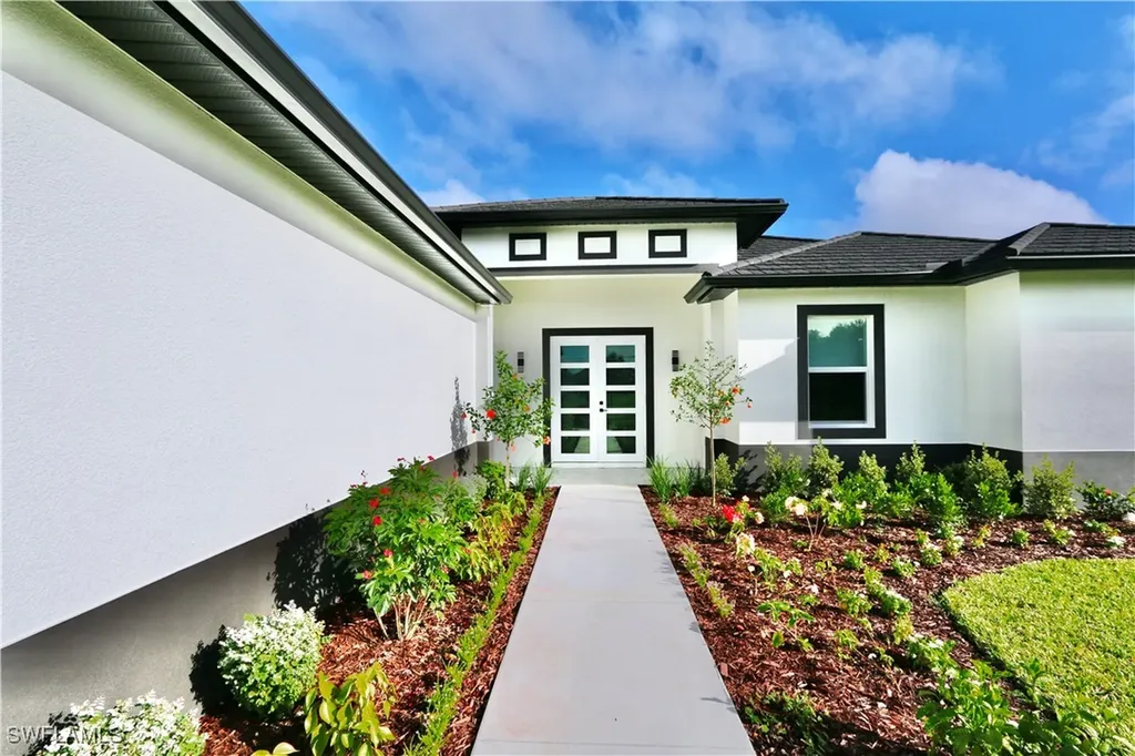 539 37th Avenue NW Naples FL 34120