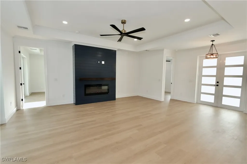 539 37th Avenue NW Naples FL 34120