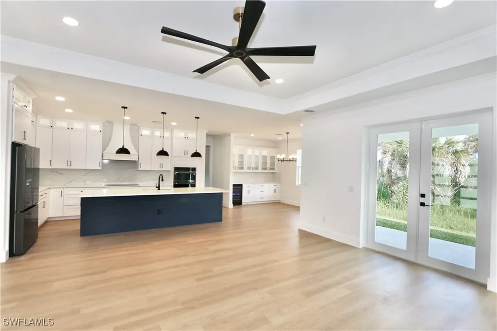 539 37th Avenue NW Naples FL 34120