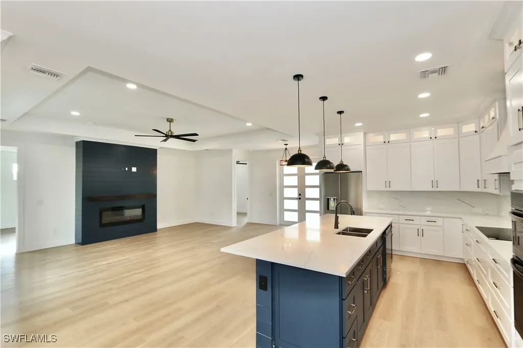 539 37th Avenue NW Naples FL 34120