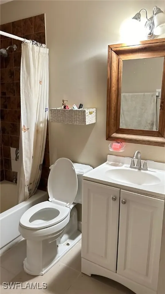 1480 8th Street NE Naples FL 34120