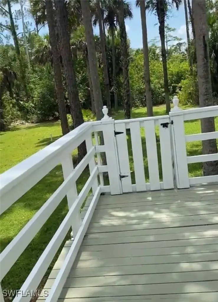 1480 8th Street NE Naples FL 34120