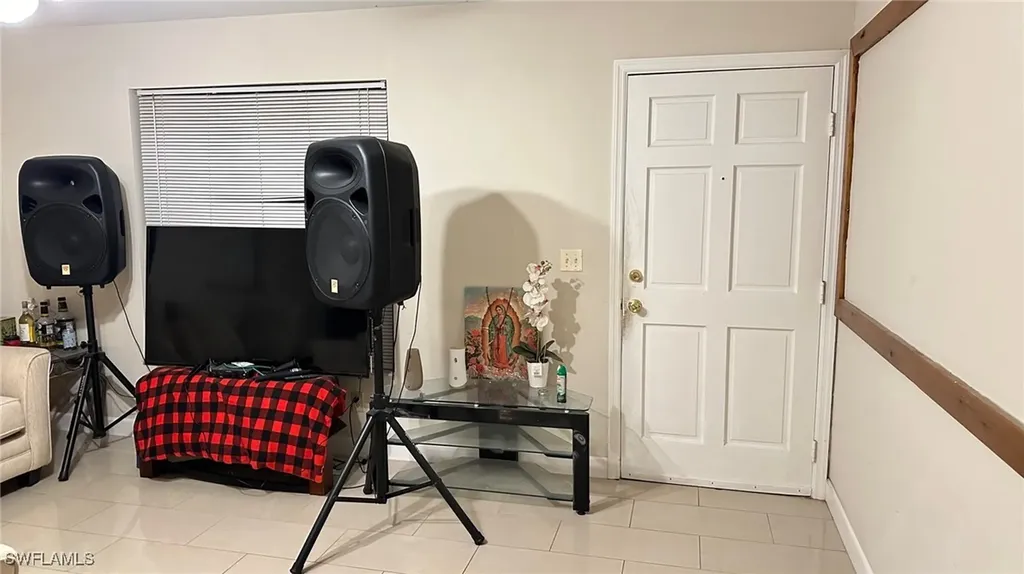 1480 8th Street NE Naples FL 34120