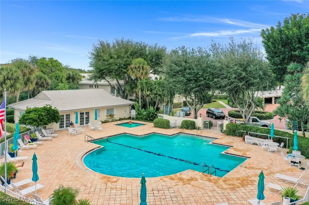 780 Willowbrook Drive Naples FL 34108