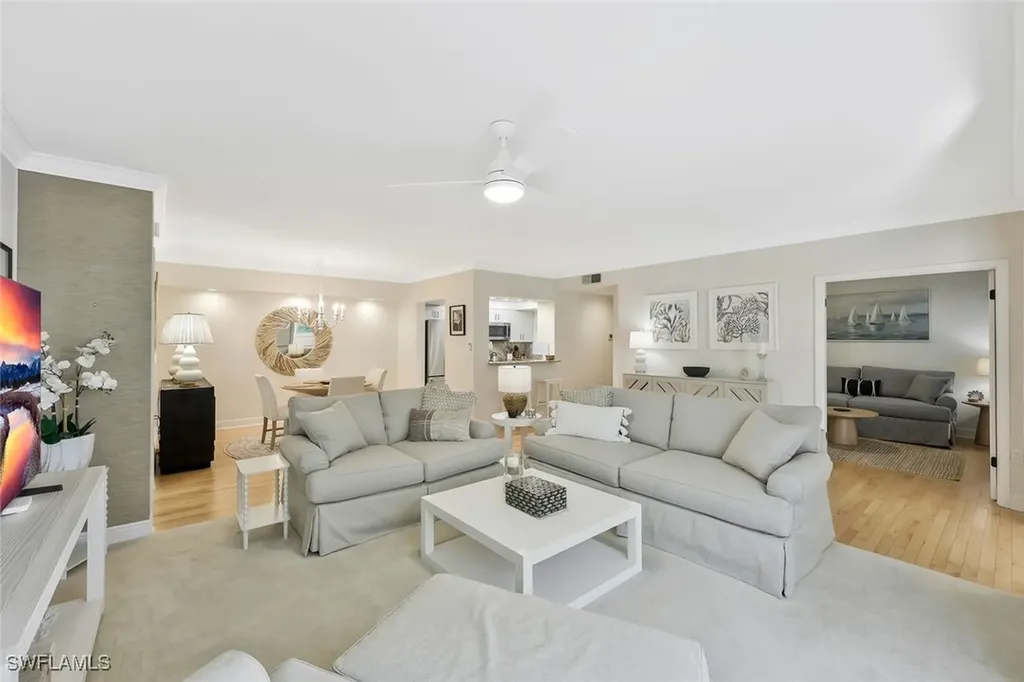 780 Willowbrook Drive Naples FL 34108