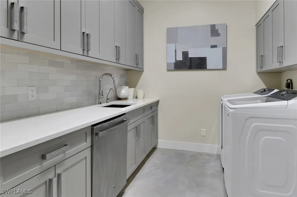 2127 Harlans Run Naples FL 34105