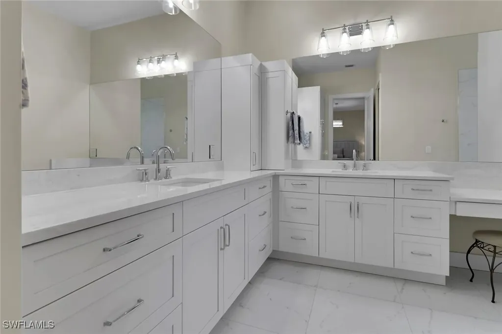 2127 Harlans Run Naples FL 34105