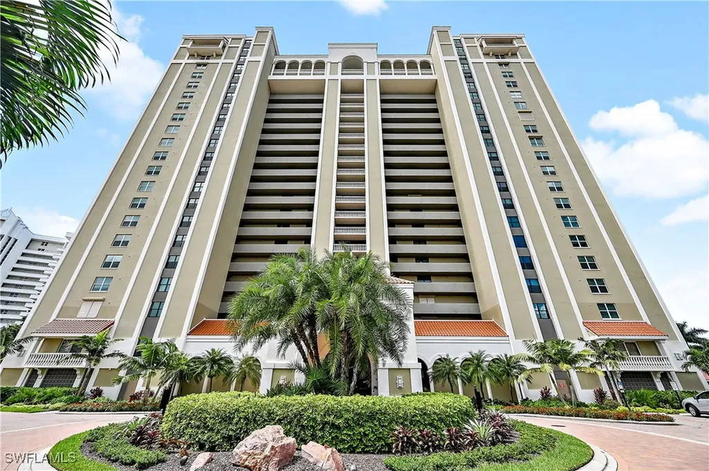 6573 Marissa Loop Naples FL 34108