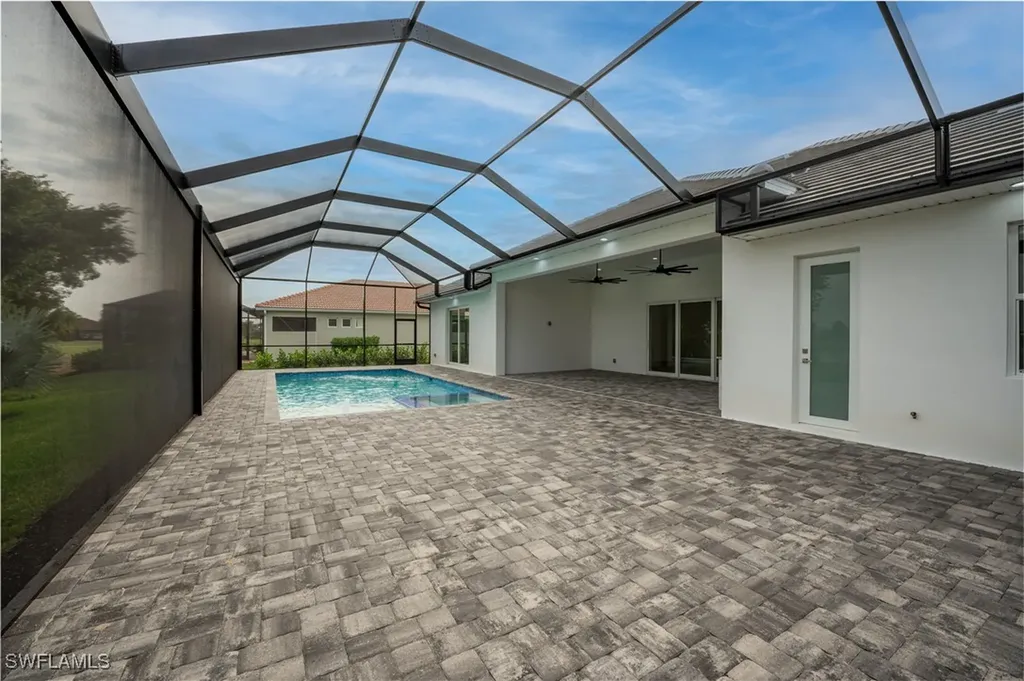 18450 Royal Hammock Boulevard Naples FL 34114