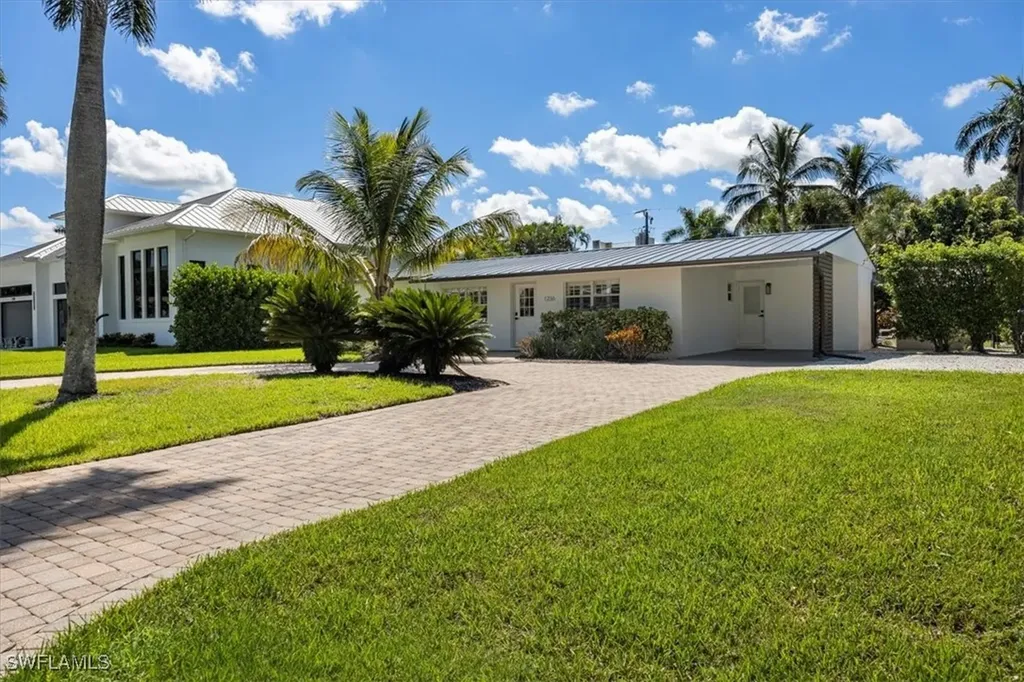 1236 13th Avenue N Naples FL 34102